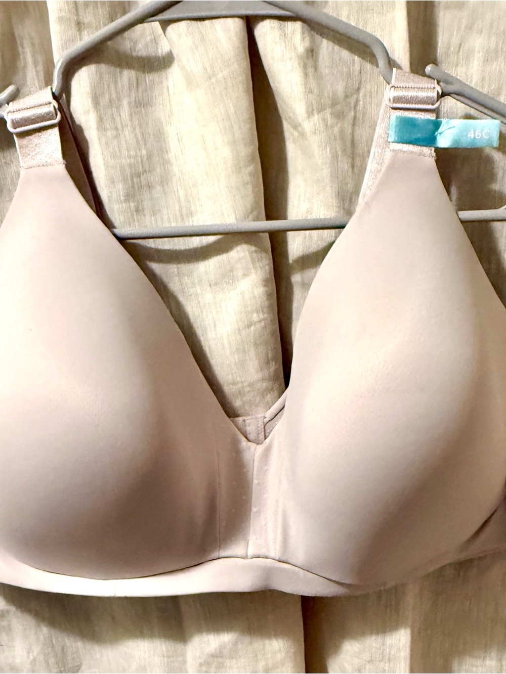 NEW WITH TAGS  |  Ambrielle Light Nude Seamless T-Shirt Bra  |  46C